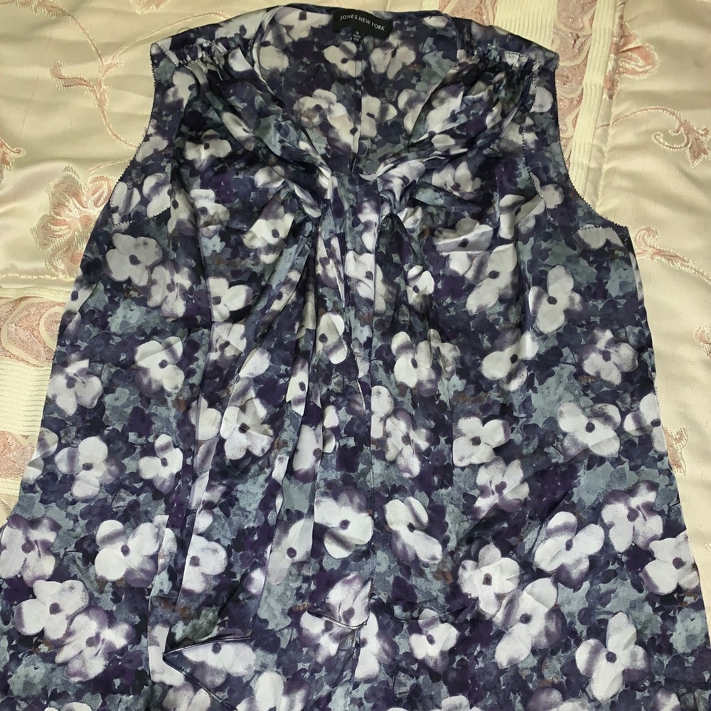 Jones New York shell blouse